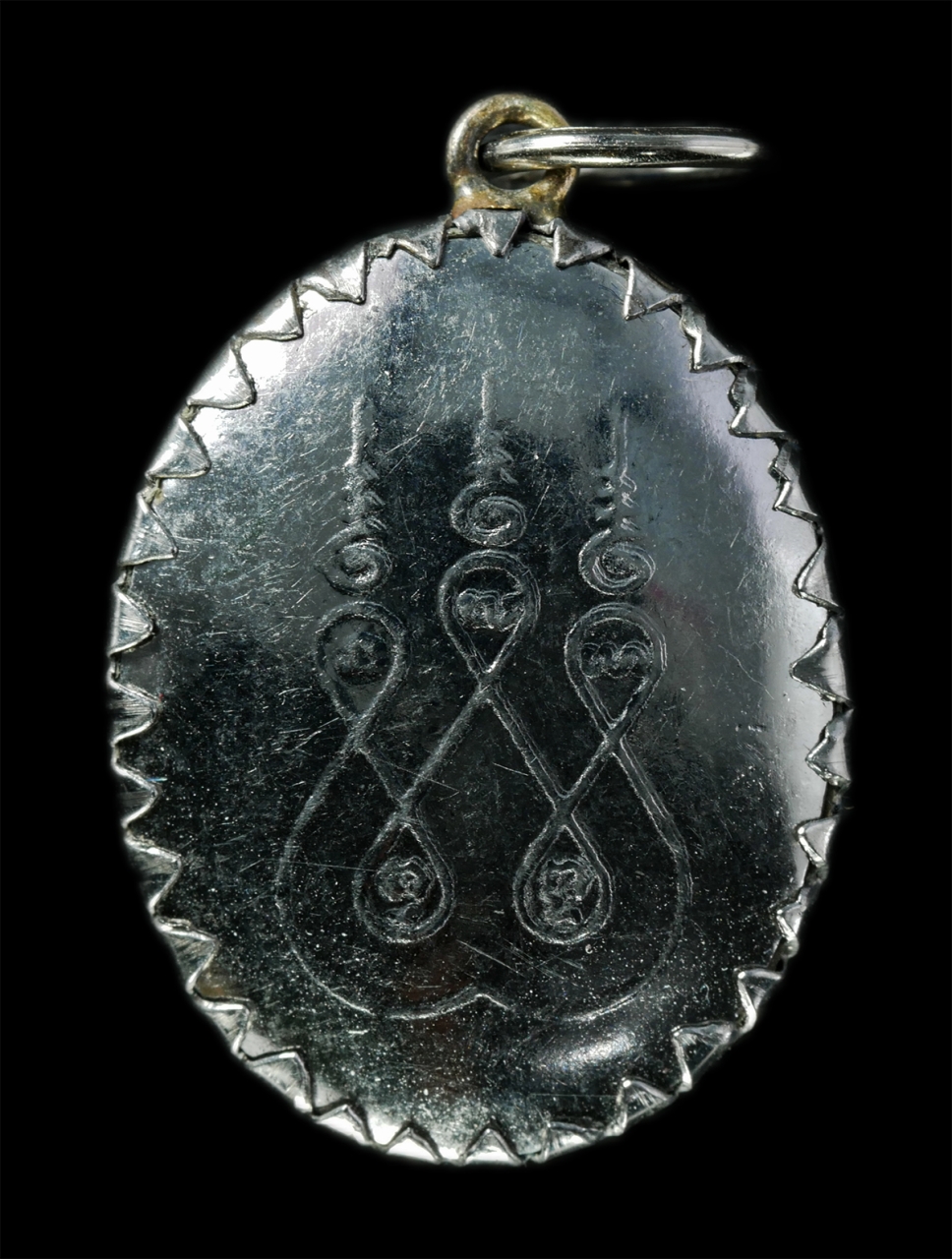 2569-01-21 (40)p.jpg - ล็อกเก็ต กรมหลวงชุมพรเขตอุดมศักดิ์ พระองค์เจ้าอาภากรเกียรติวงศ์ หลังยันต์พระเจ้าห้าพระองค์ ล็อกเก็ตเก่าสวย  | https://kamulet.in.th